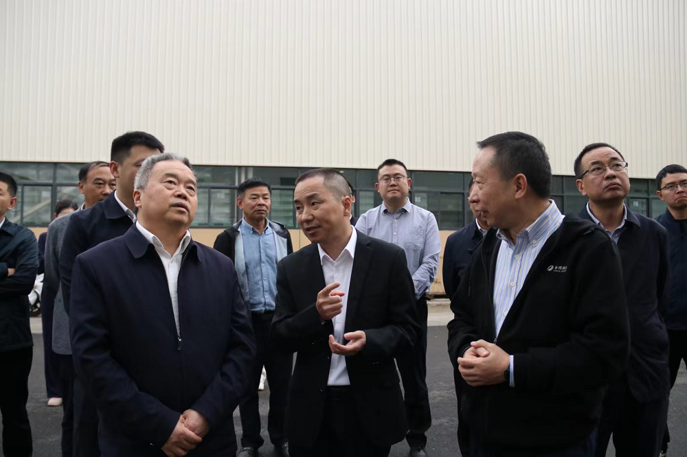 遂寧市政協(xié)蒞臨天馬調研企業(yè)生產經營情況(圖1) 遂寧市政協(xié)蒞臨天馬調研企業(yè)生產經營情況(圖1)